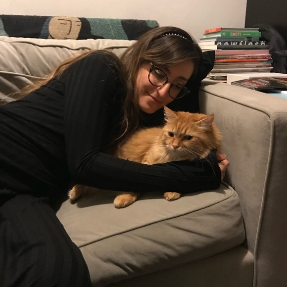 Meet your Posher, Bridget - Picture 11 of 12